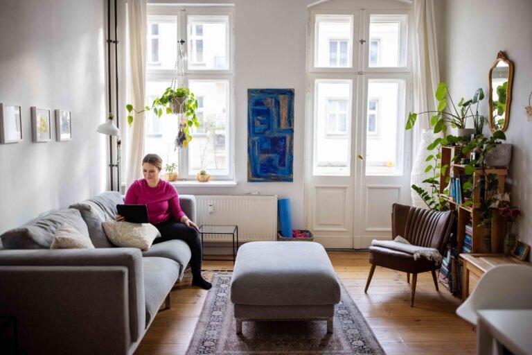 Does a Home Equity Loan Create a Lien Against Your Title?