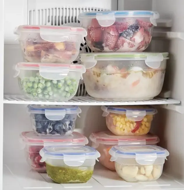Lock ‘n Lock Easy Essentials 30-Piece Color Mates Storage Container Set only $22 (Reg. 76!)