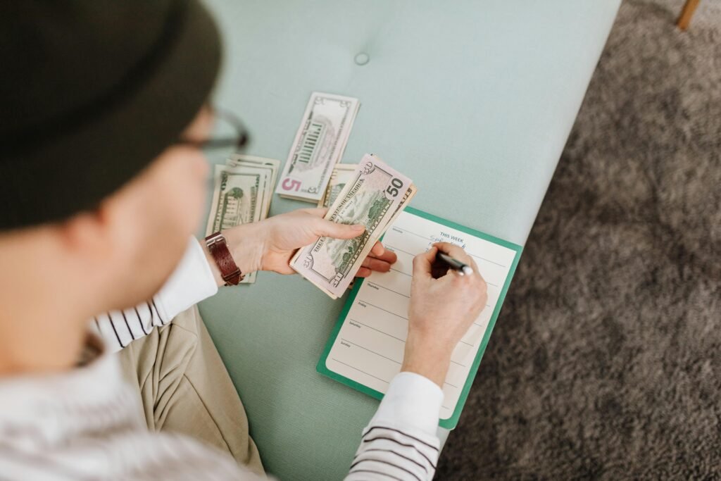 How to Start Investing in 2026: The Complete Beginner's Guide to Building Long-Term Wealth 5 Starting investing with small amounts