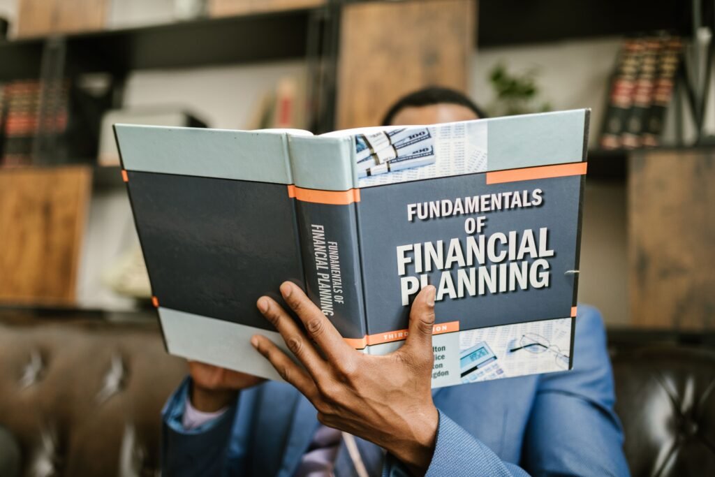 9 Essential Investment Basics Every Beginner Must Know Before Their First Investment 6 learning investment basics for confident investing